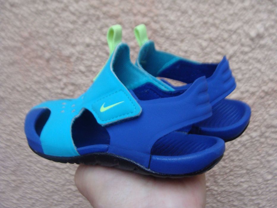 26/15 см Nike sunray  крутые сандалии босоножки оригинал