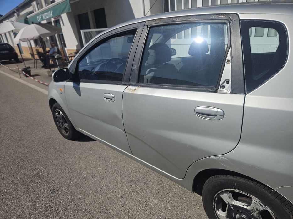 Chevolet kalos 2005 vendo ou troco por mota