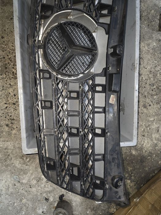 Mercedes Viano 639 решётка радиатора гриль