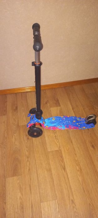 Продам самокат дитячий