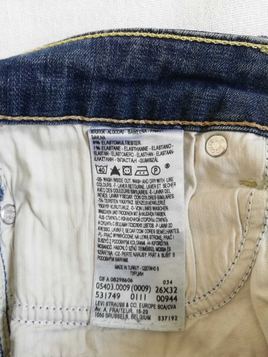 jeansy Levis 26/32