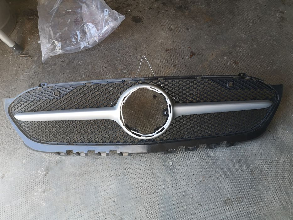 2 Grelha class A's usadas sem danos como novas + grelha class E usada