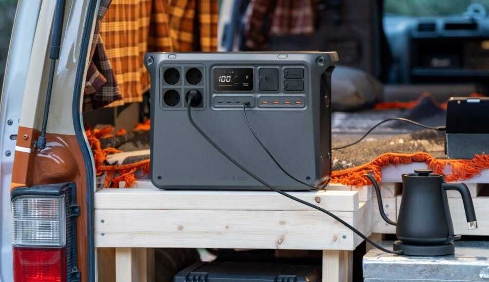 Stacja zasilania DJI Power 2000 Przenośna stacja 2048 Wh, 3000 W