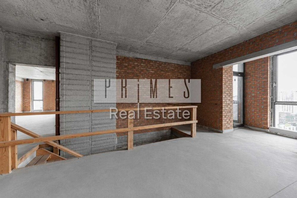 Продаж 4к квартири з паркінгом і коморою, ЖК Chicago, центр, вул. Антоновича, 44
