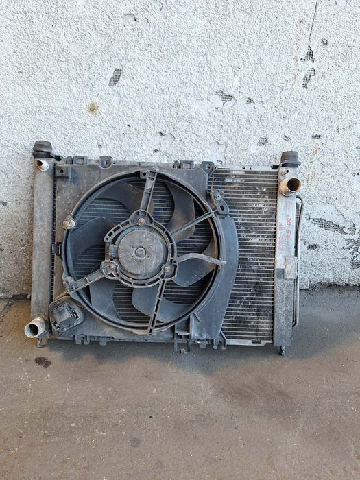 Chłodnica wody klimy Renault Clio III 1.5 DCI Modus 3 wentylator