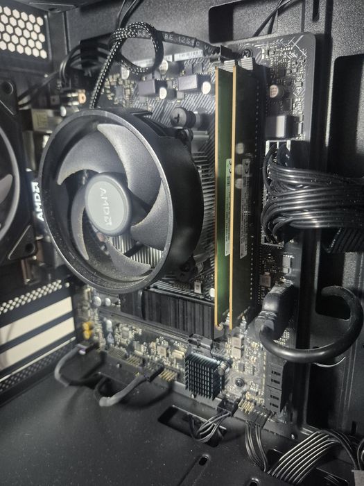 Kit amd R5 5500 + placa mãe + 2x8gb