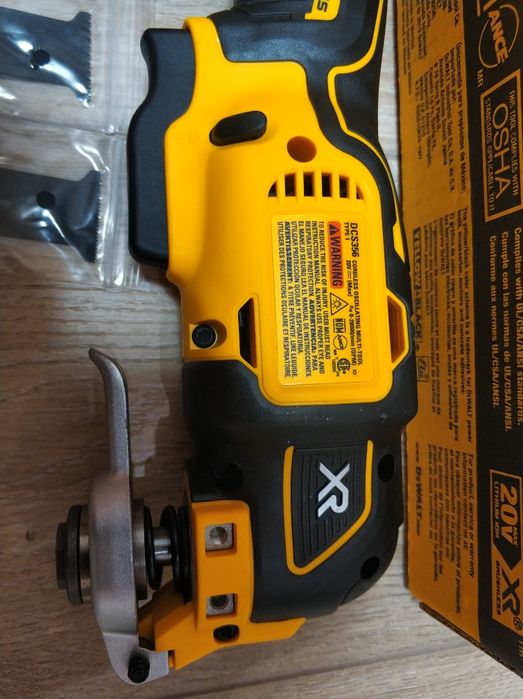 Мультитул реноватор DEWALT DCS356B 20V MAX бесщеточный 3-х скоростной
