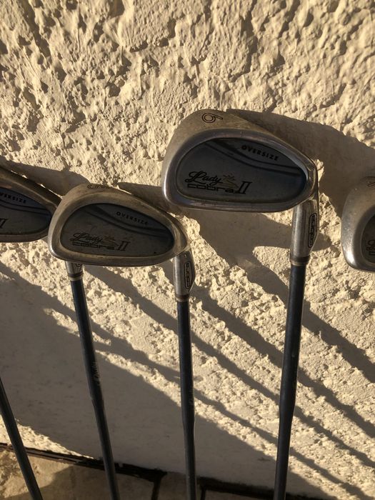 Conjunto tacos de golfe com saco de transporte antigo
