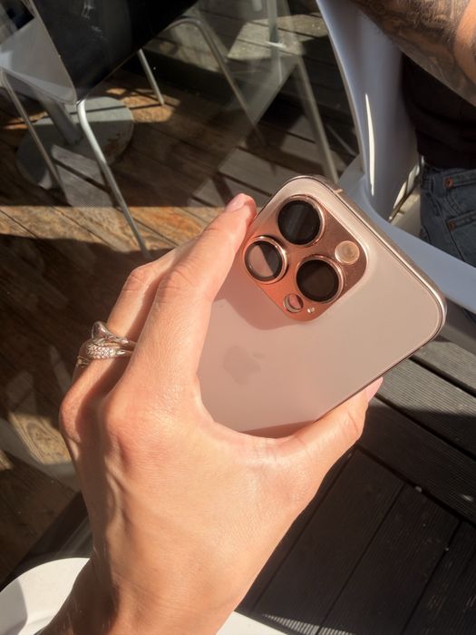 Iphone 16 pro titanium
