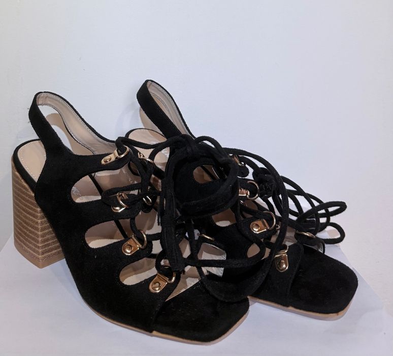 Нові босоніжки на кабулуку