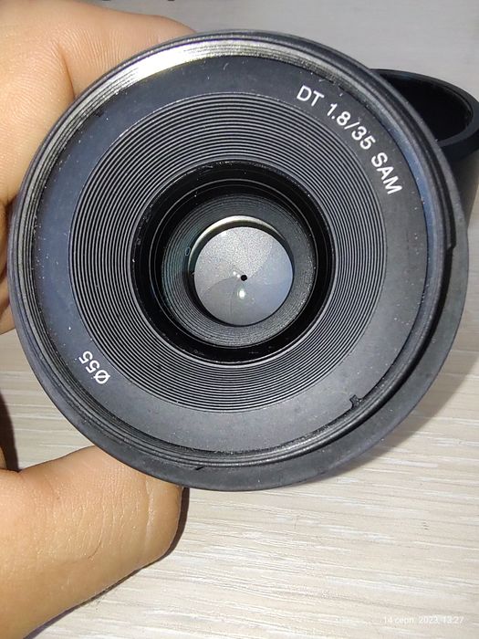 Об'єктив Sony SAL 35 f 1.8 соні сони