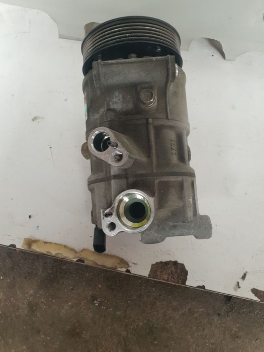 Sprężarka Kompresor klimatyzacji VW Golf VI