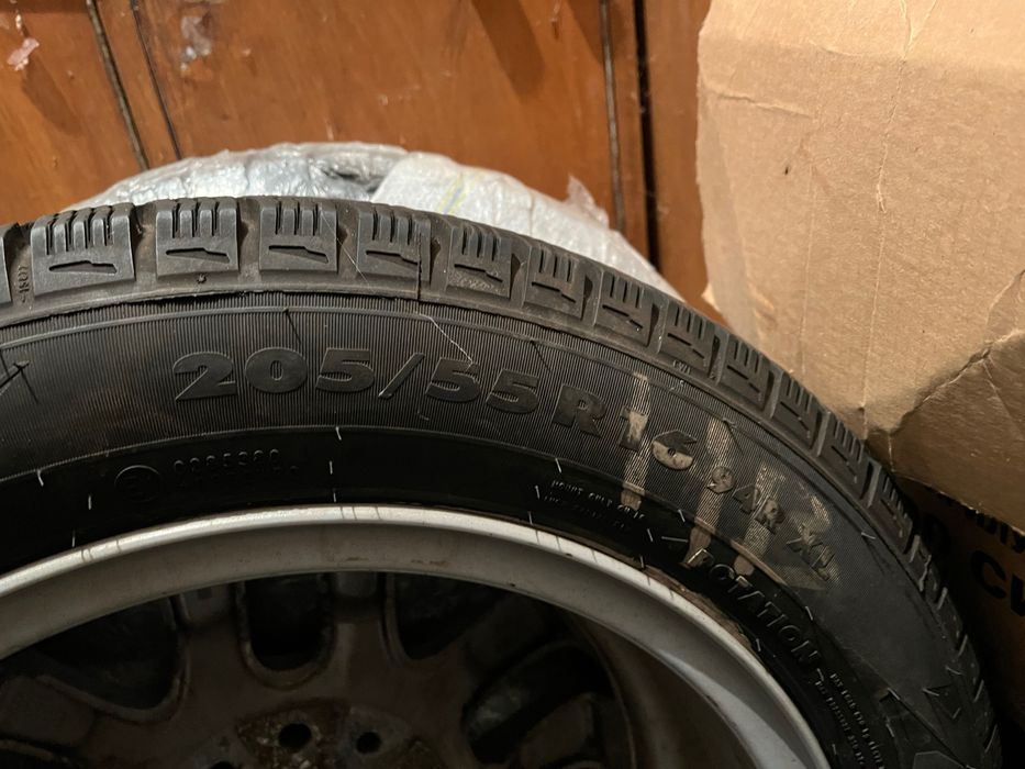 Колеса на БМВ в кількості 3 шт. 205/55R16