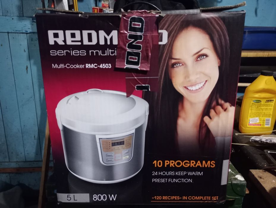 Мультиварка Redmond
