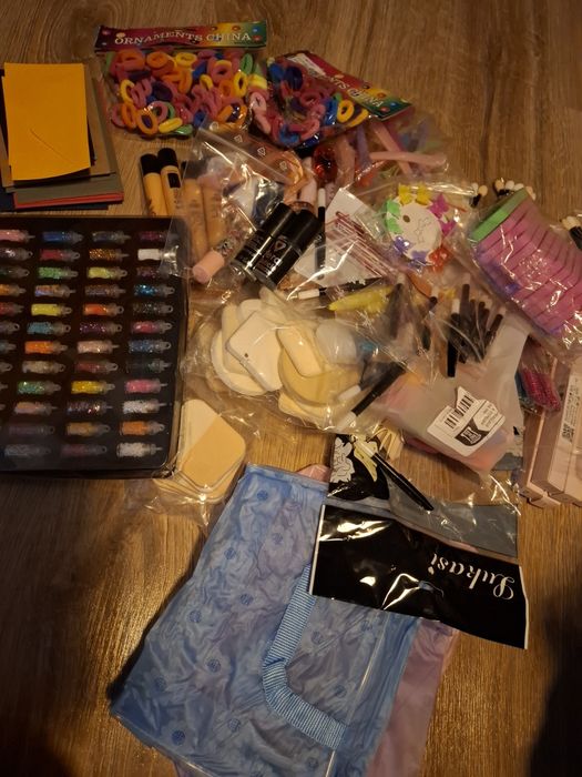 Aukcja dla Izy - nowy zestaw kosmetyków