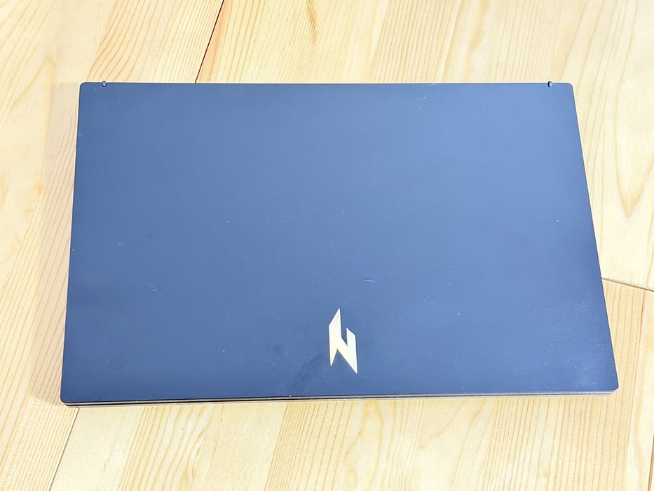 Acer Nitro V 15 – Ryzen 7 • RTX 4050• 16GB • 165Hz – COMO NOVO