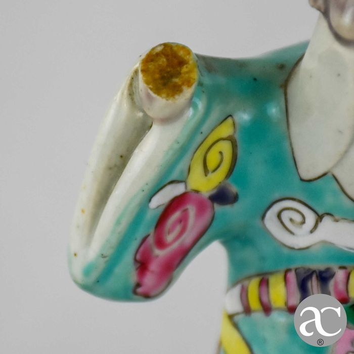 Figura de Imortal porcelana, Família Rosa Jiaqing séc. XVIII / XIX nº2