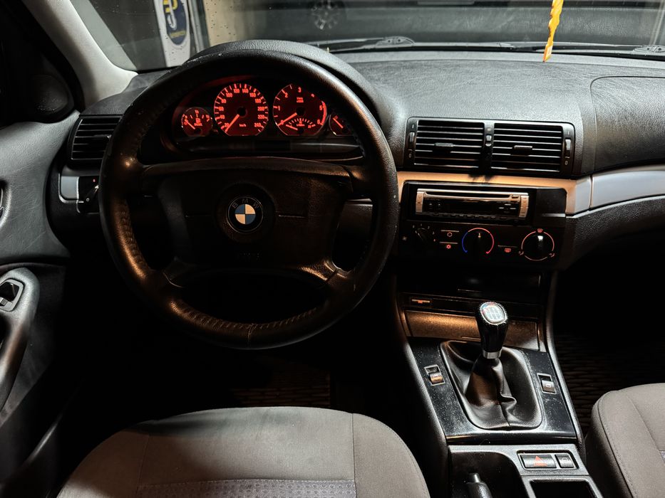 BMW 320d Touring  150cv