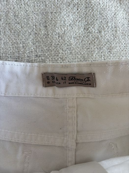 Biale letnie jeansowe spodenki w stanie bardzo dobrym