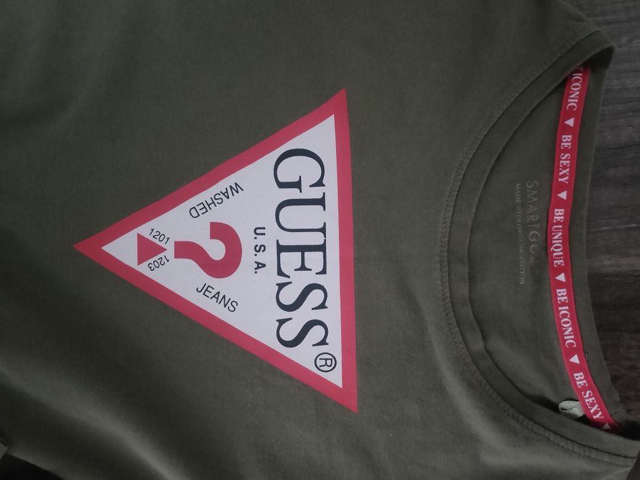 świetny t-shirt GUESS