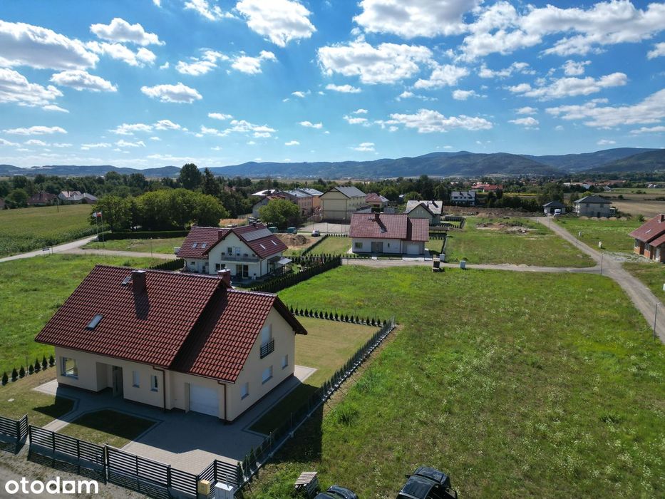 Nowoczesny dom pod klucz z widokiem na góry – 240 m², działka 10 ar