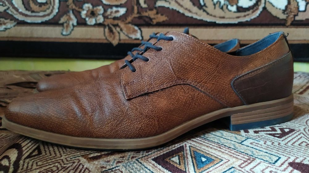 Туфлі чоловічі продам