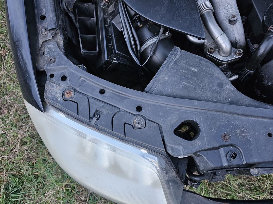 Pas przedni wzmocnienie czołowe Volkswagen Passat B5 1.9 TDI kompletne