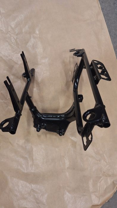 Stelaż czaszy honda xl 600v PD06 licznika lampy