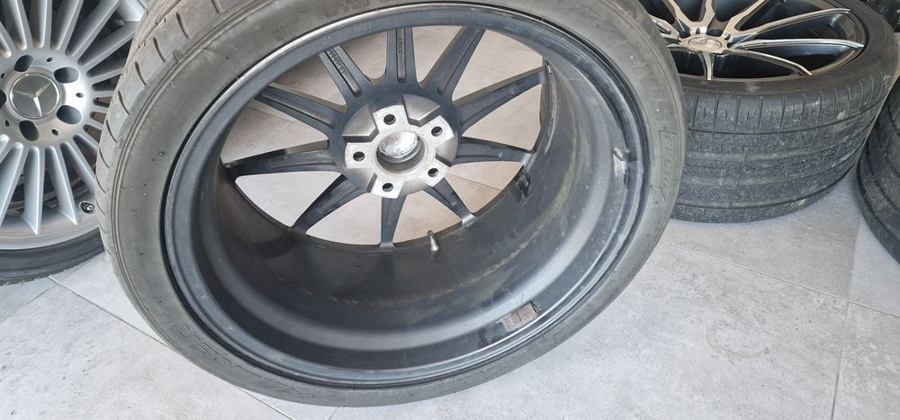 Forzza Collection 19” przód 8.5J tył 9.5JET3