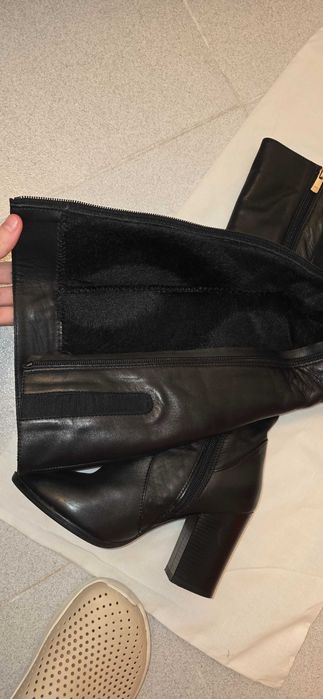 Сапоги демісезонні. Натуральна шкіра. Ідеальний стан.