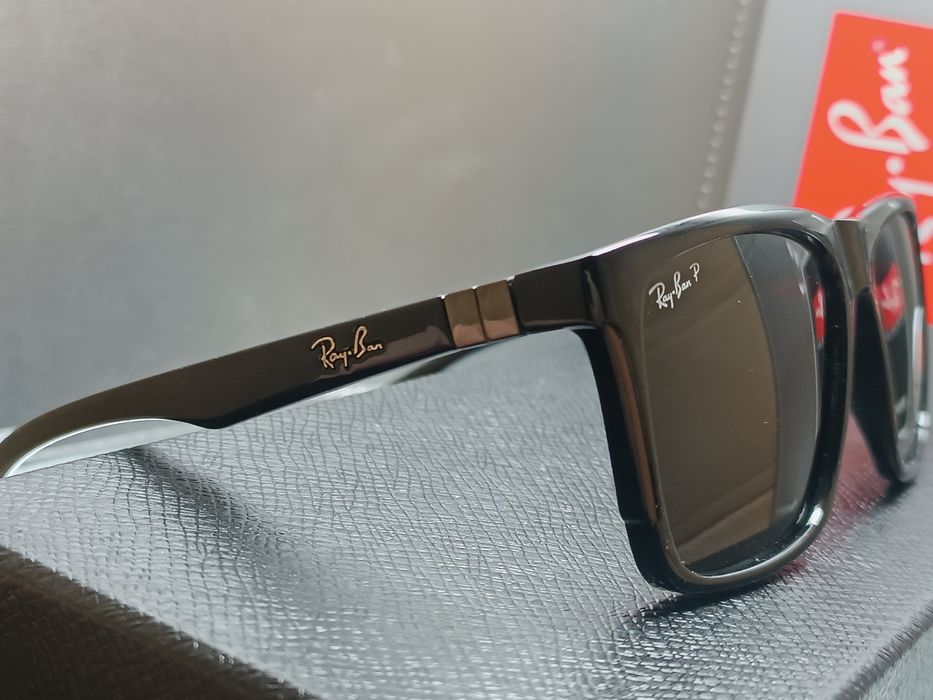 Брендові окуляри Ray Ban  з футляром.