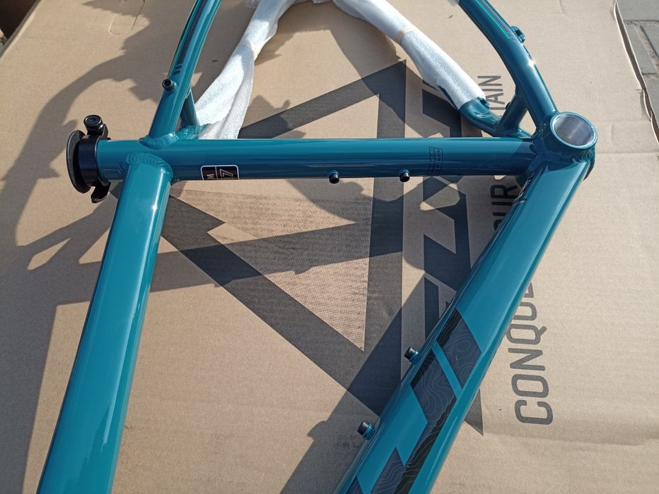 Nowa rama Fuji Kross Giant cube romet  27.5 rozne rozmiary