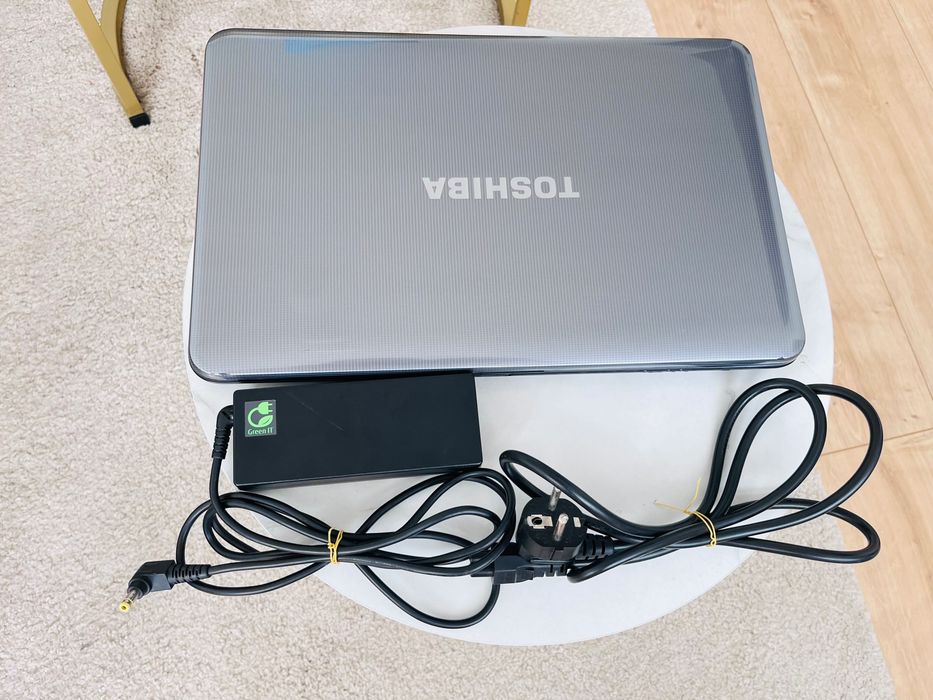 Laptop Toshiba Satellite c855-12j
