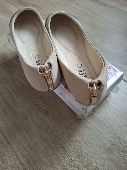 Baleriny 39, wkładka 25cm