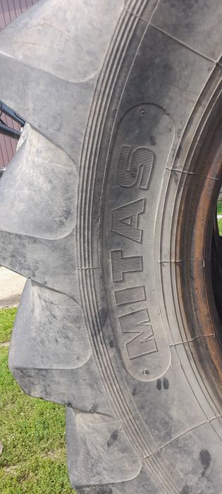 Sprzedam Opony 16.9 R30 2szt