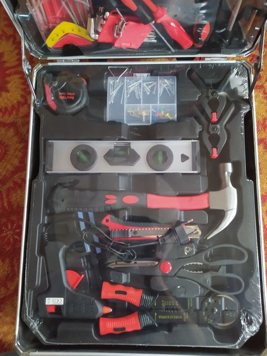 Набір інструментів Rupez RTS-186 од. Набір головок та ключів хром-вана