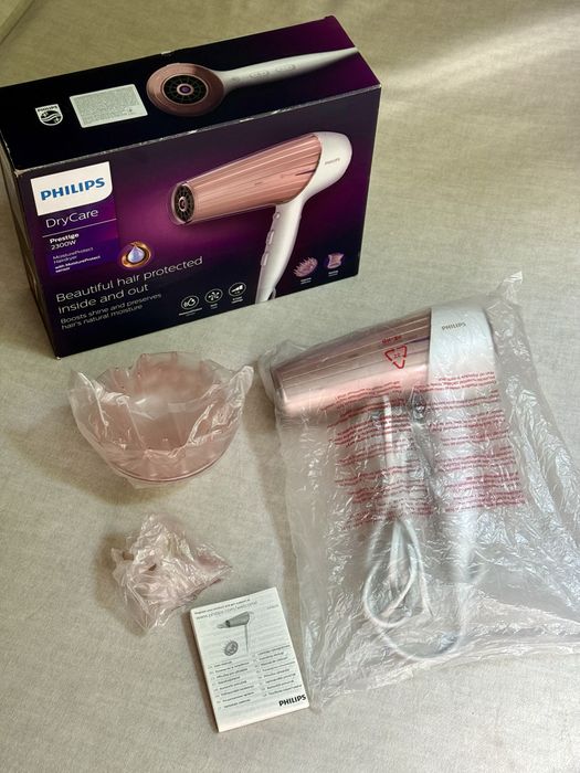 Фен Philips DryCare Prestige HP8281