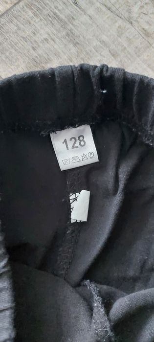 Нові чорні лосини