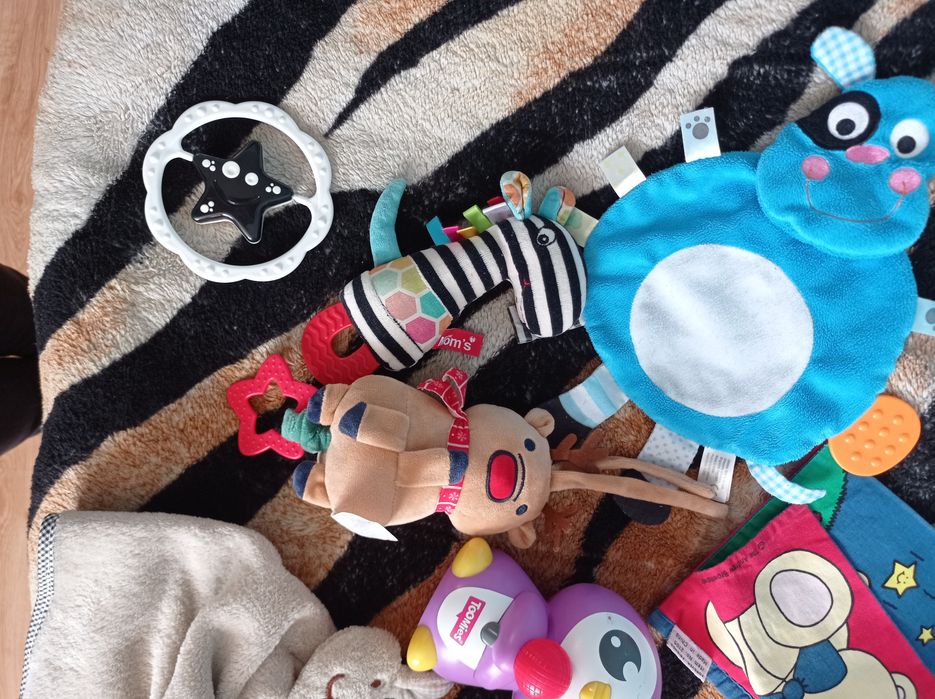 Paka Mix zabawek niemowlęcych