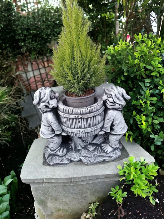 Садові фігури з арт- бетону