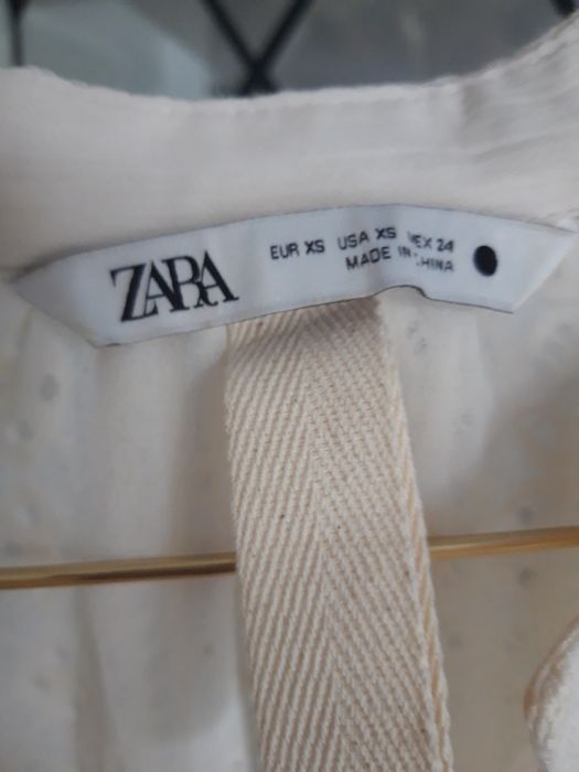 Sukienka zara azurowa