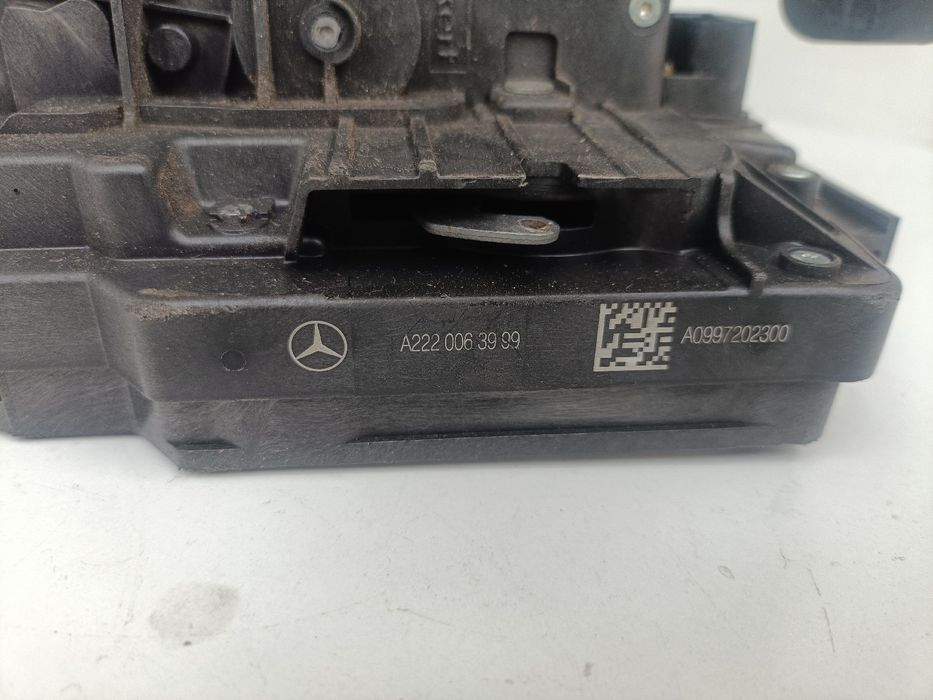 Fechadura / fecho porta frente esquerdo MERCEDES-BENZ Classe C (W205)