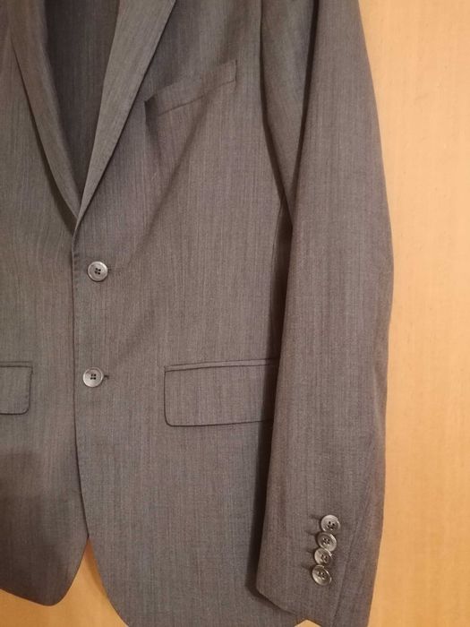 Garnitur męski marki Lavard