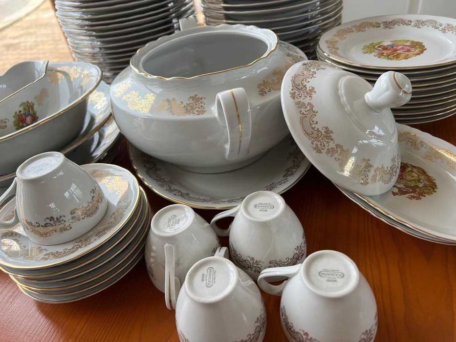 Serviço Manufatura Porcelana Italiana Royal Tognana.