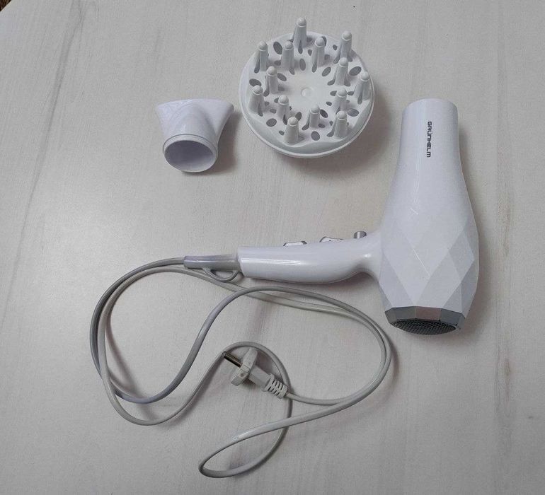 Фен Grunhelm GHD-576