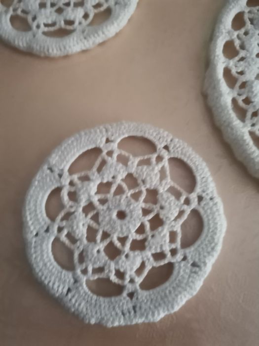 Base para garrafa e copos - renda em croché