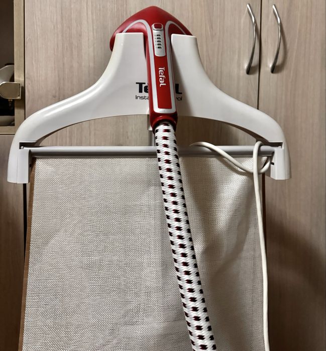 Відпарювач для одягу Tefal Is 8380