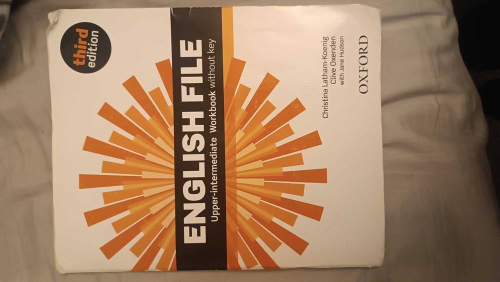 ENGLISH FILE upper-intermediate - student's book + workbook