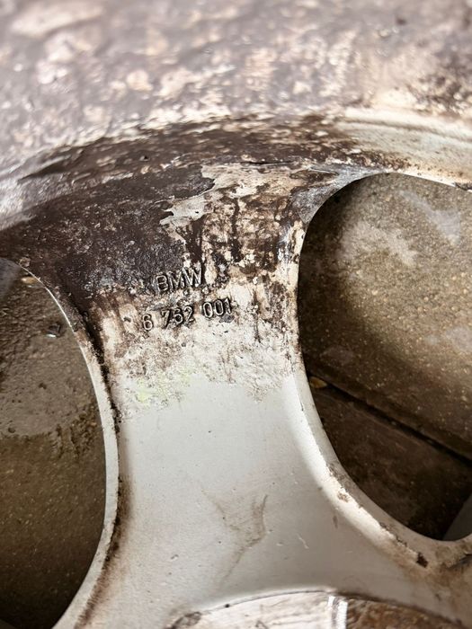 Alufelgi 17 z oponami zimowymi BMW e60