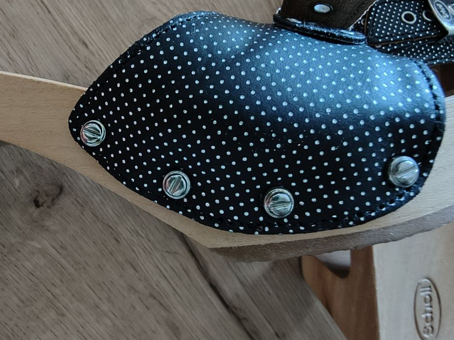 Skórzane klapki/drewniaki SCHOLL  damskie